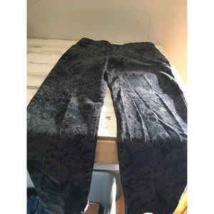 Gloria Vanderbilt black grey paisley print straight leg jeans size 12P